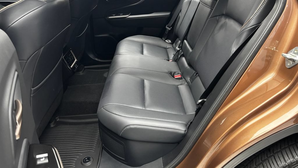 Used 2025 Toyota Crown Signia AWD/4WD image 30