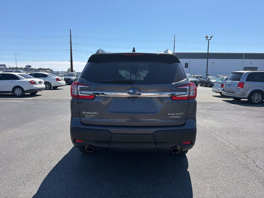 Used 2024 Subaru Ascent Touring AWD/4WD image 4