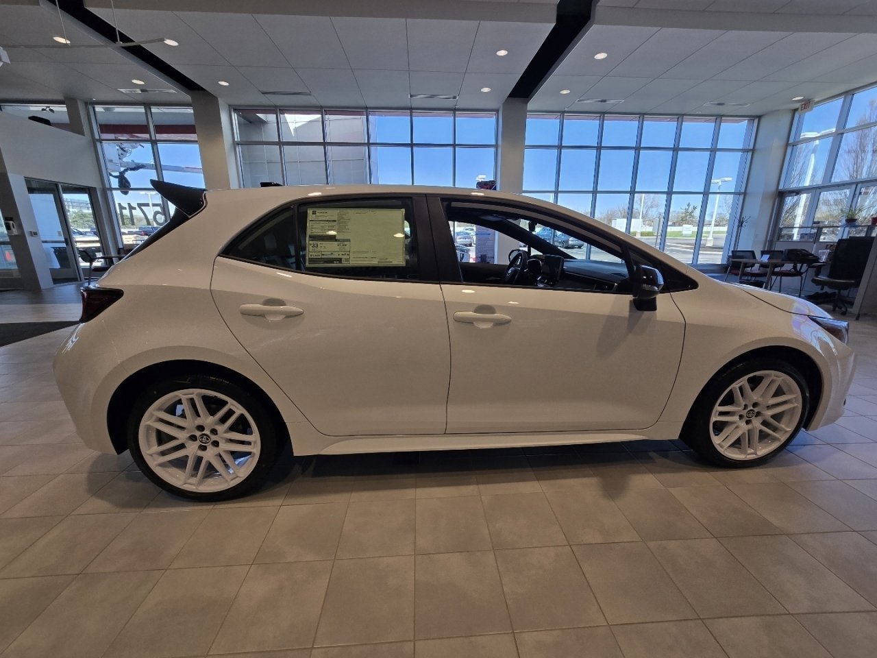 New 2026 Toyota Corolla SE FWD image 10