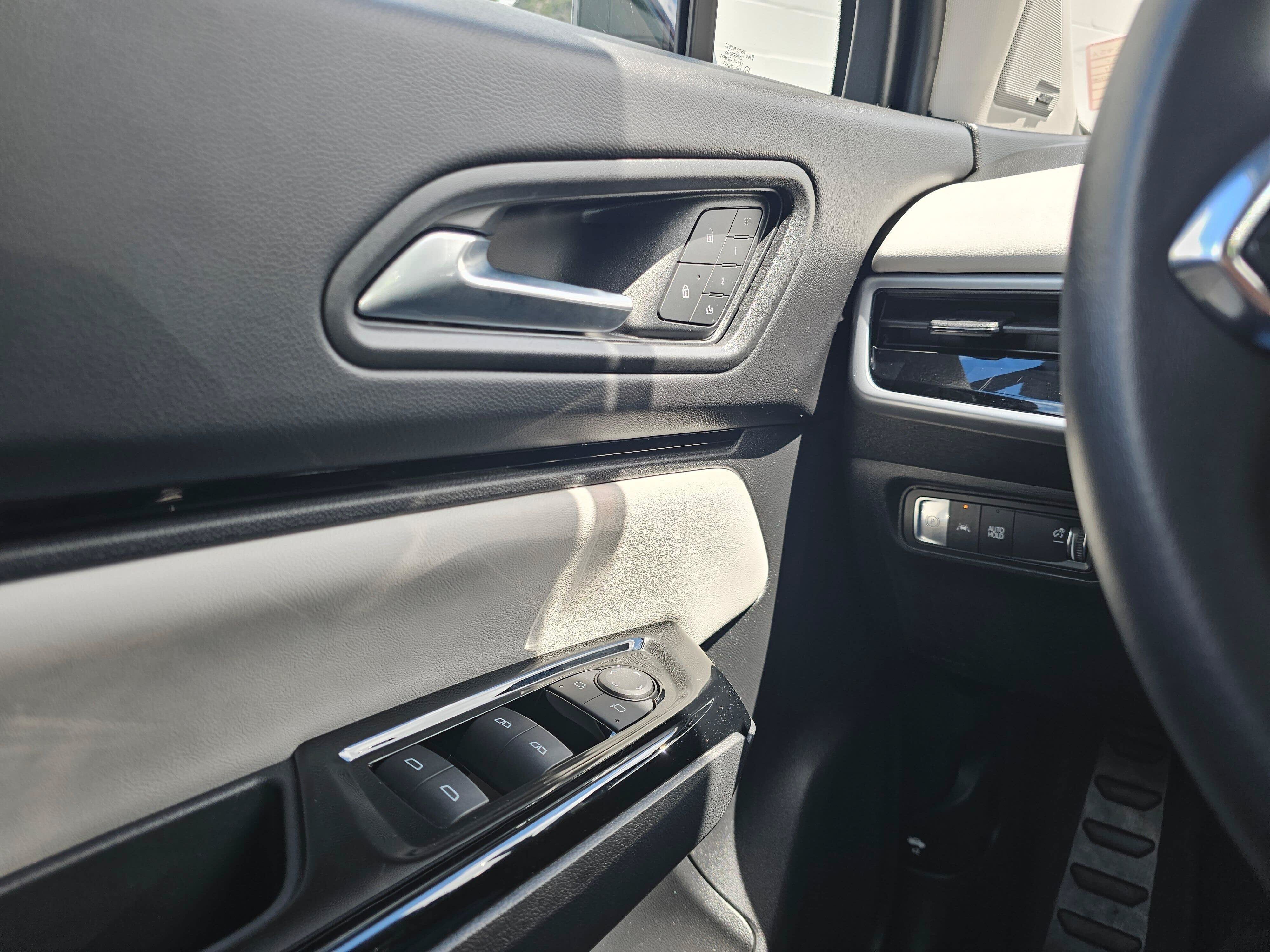 Used 2025 Honda Prologue Touring image 32