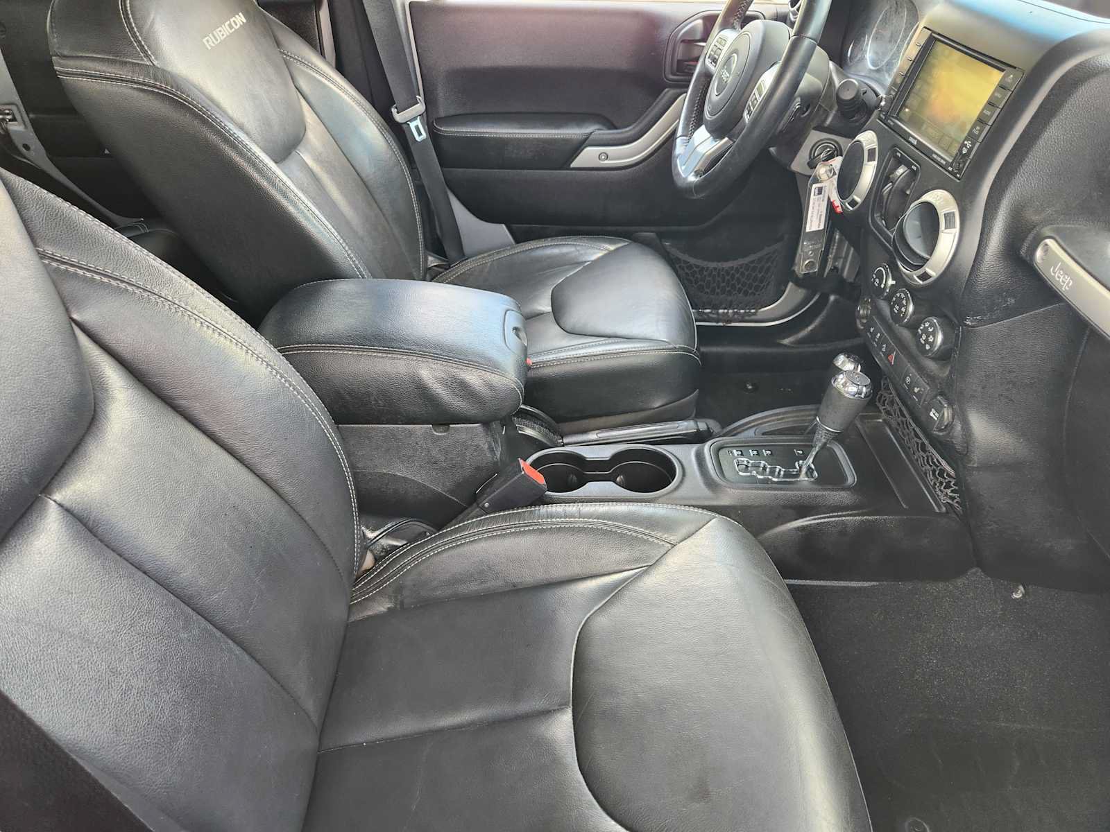Used 2016 Jeep Wrangler Unlimited Rubicon AWD/4WD image 13