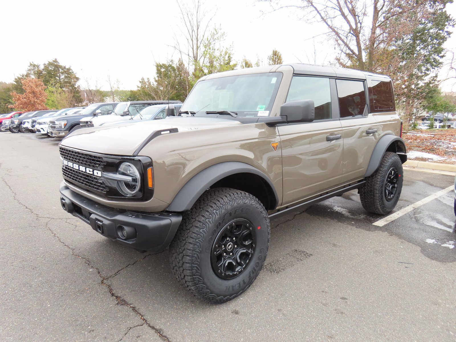New 2025 Ford Bronco Badlands w/ Sasquatch Package image 3