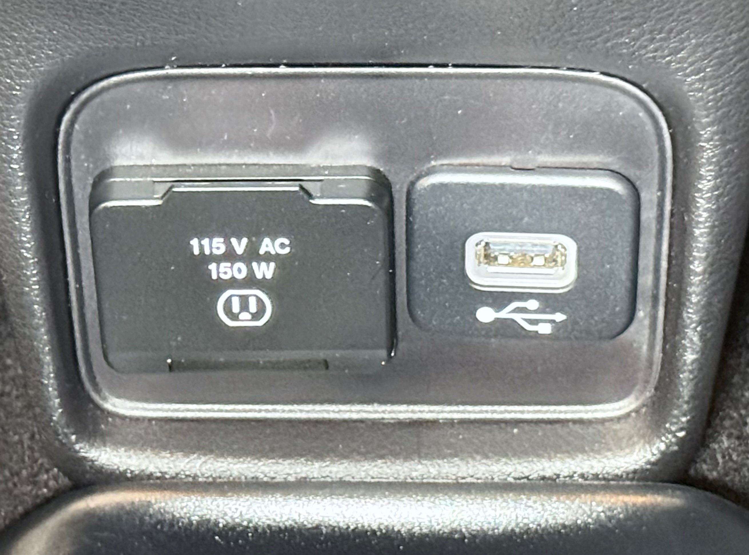 Used 2018 Jeep Compass Latitude w/ Popular Equipment Group AWD/4WD image 30