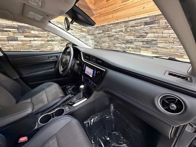 Used 2017 Toyota Corolla SE w/ Carpet Mat Package (TMS) FWD image 15