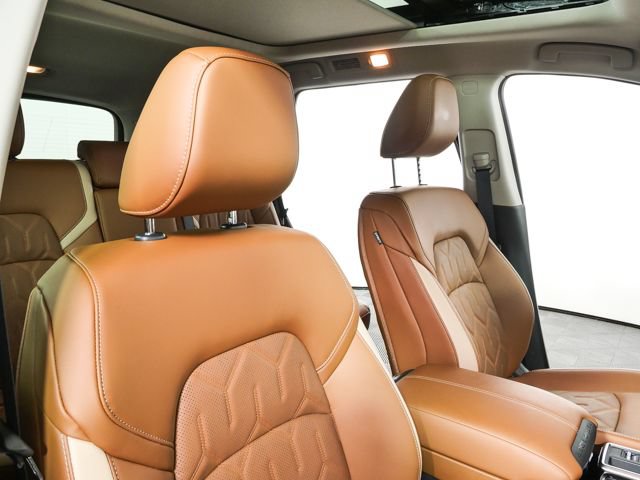 Used 2026 Nissan Pathfinder Platinum w/ Cargo Package FWD image 31