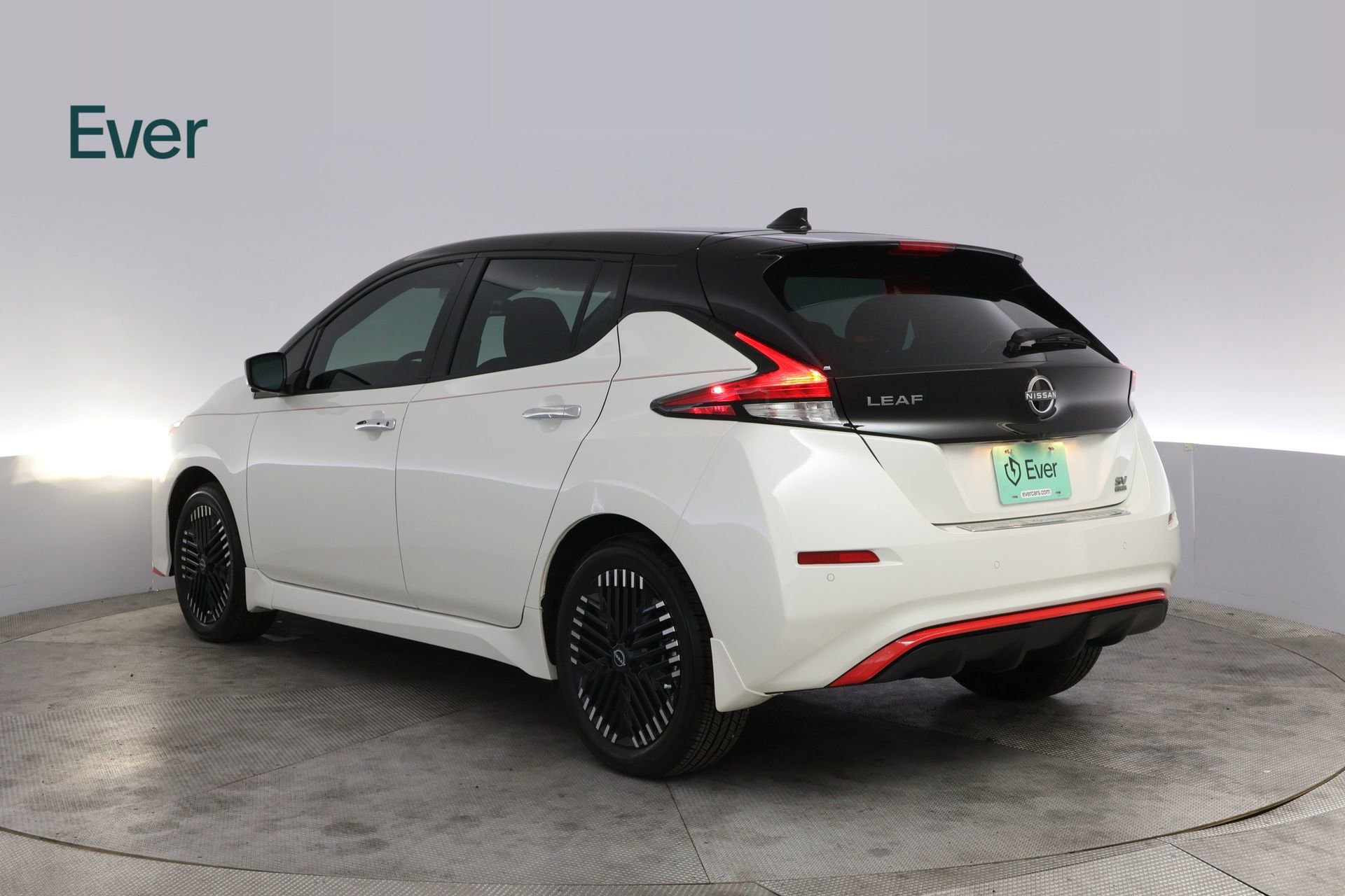 Used 2025 Nissan Leaf SV Plus FWD image 17