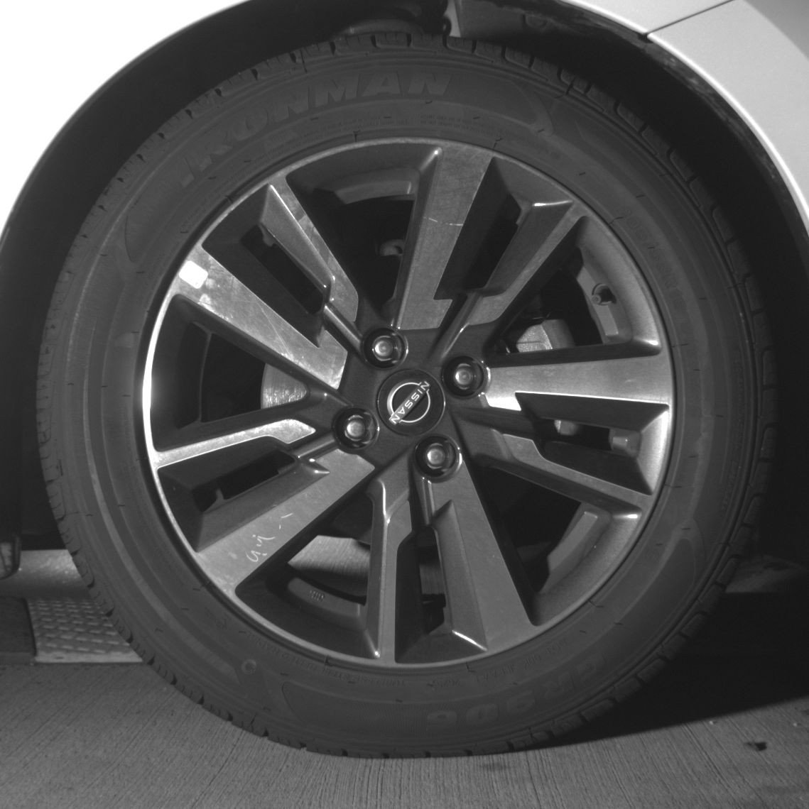 Used 2025 Nissan Versa SV image 13