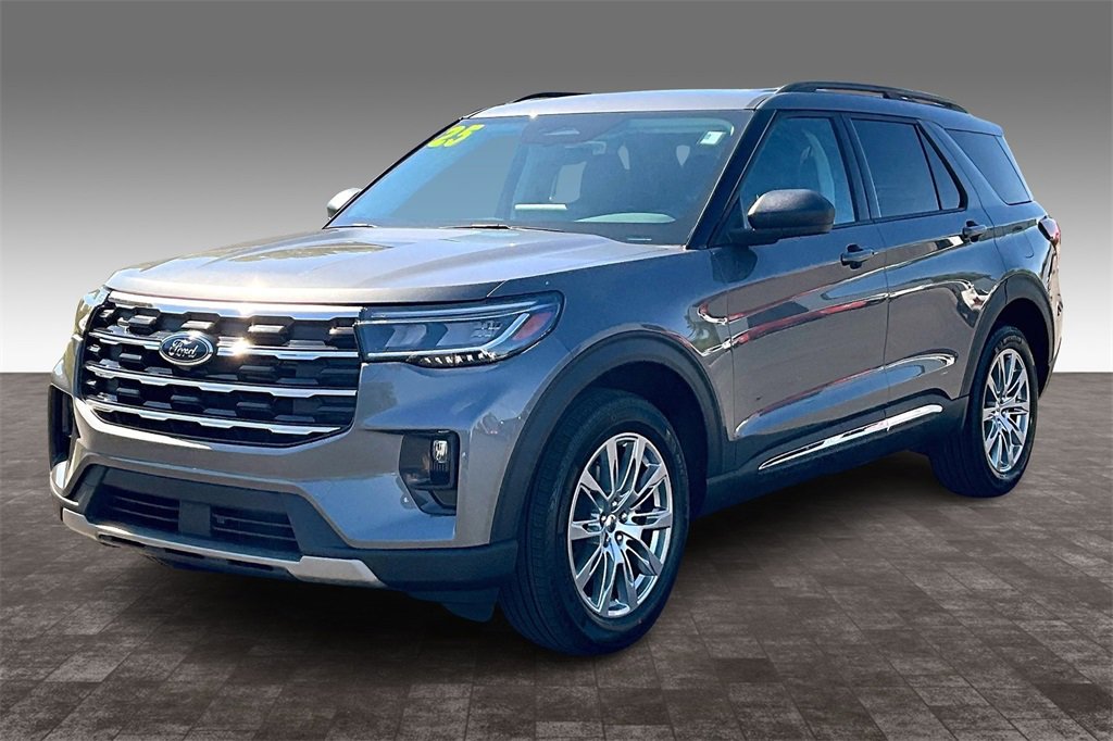 New 2025 Ford Explorer Active image 9