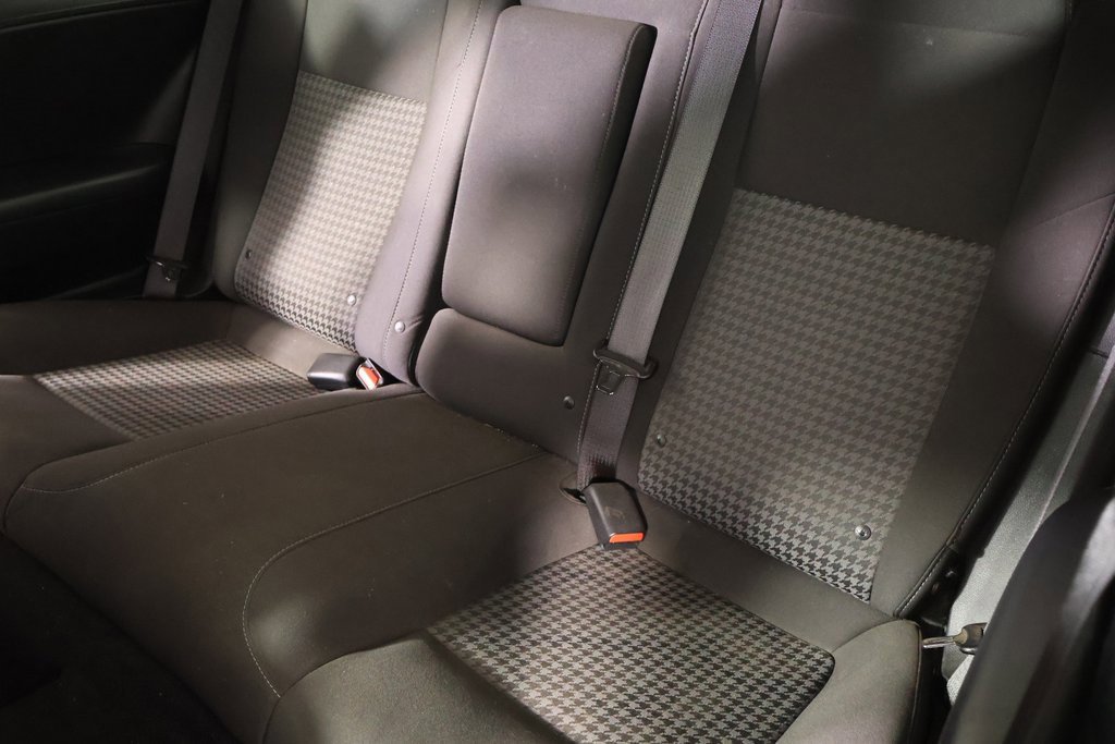 Used 2022 Dodge Challenger GT image 11