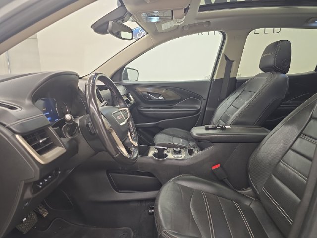 Used 2022 GMC Terrain Denali w/ Denali Premium Package AWD/4WD image 21