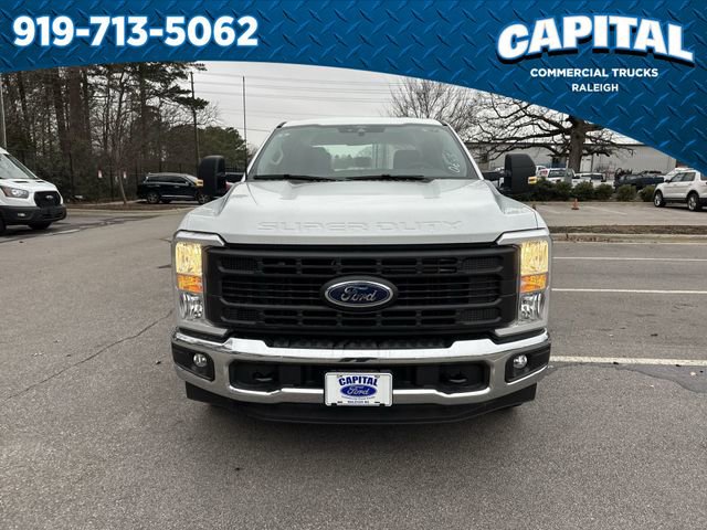 New 2026 Ford F250 XL w/ XL Chrome Package image 3