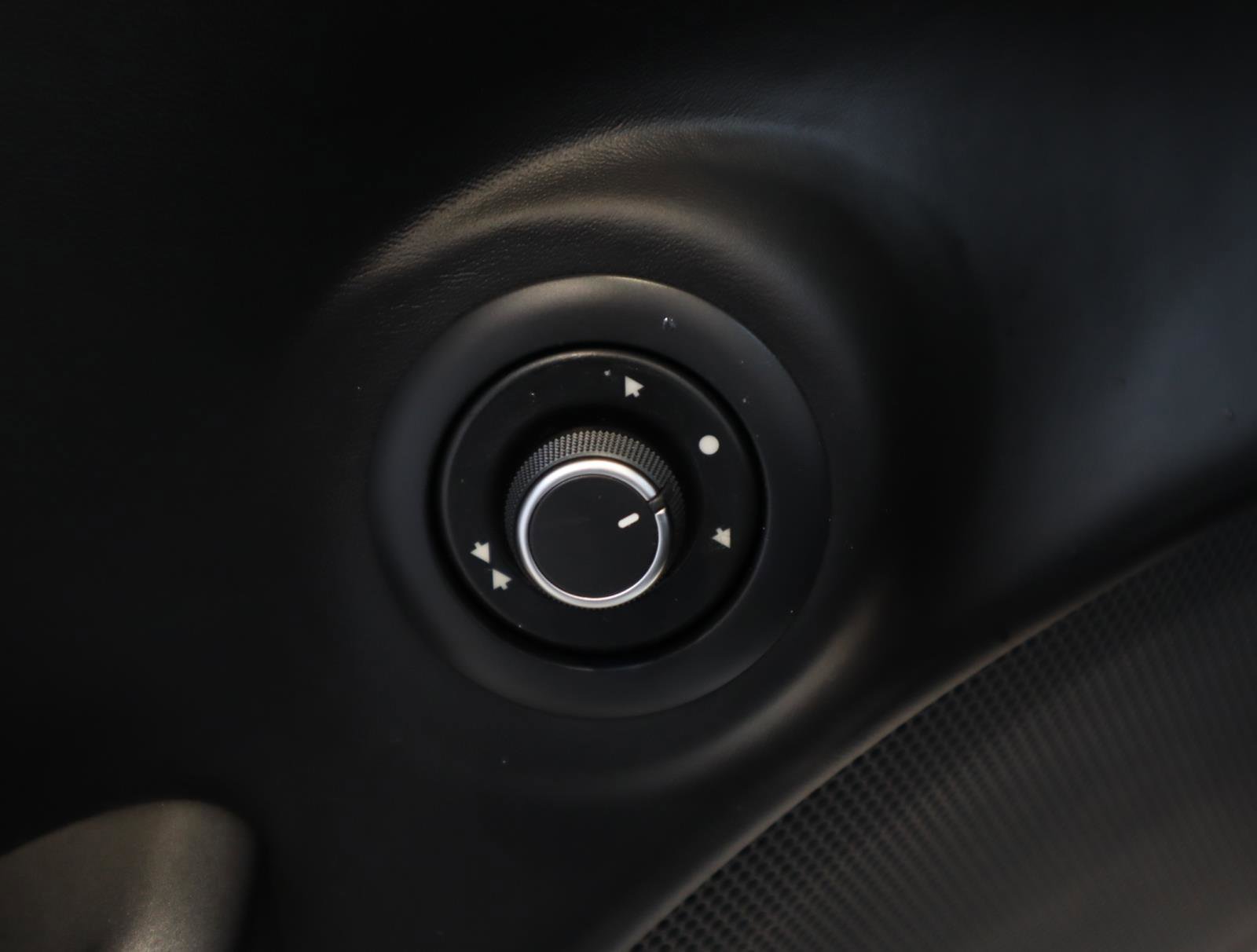 Used 2018 Ferrari 488 Spider Convertible RWD image 27