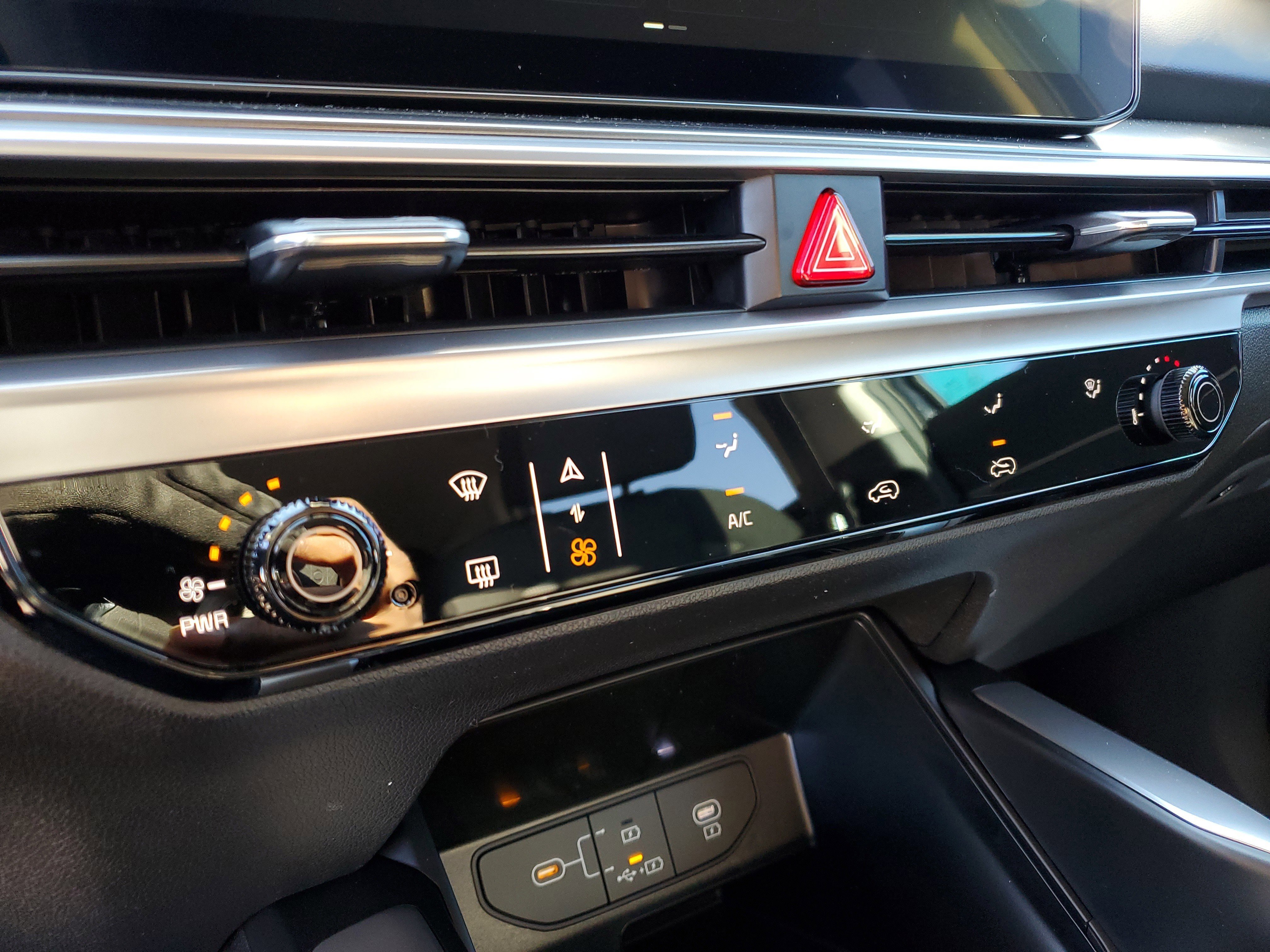 New 2026 Kia Sorento LX FWD image 25