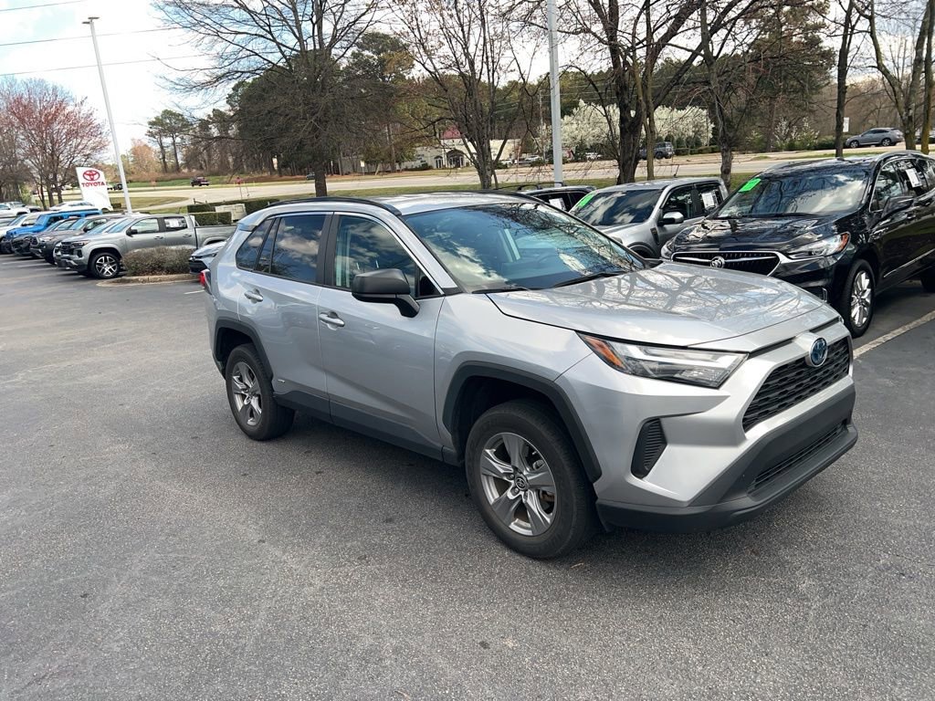 Used 2023 Toyota RAV4 LE image 11