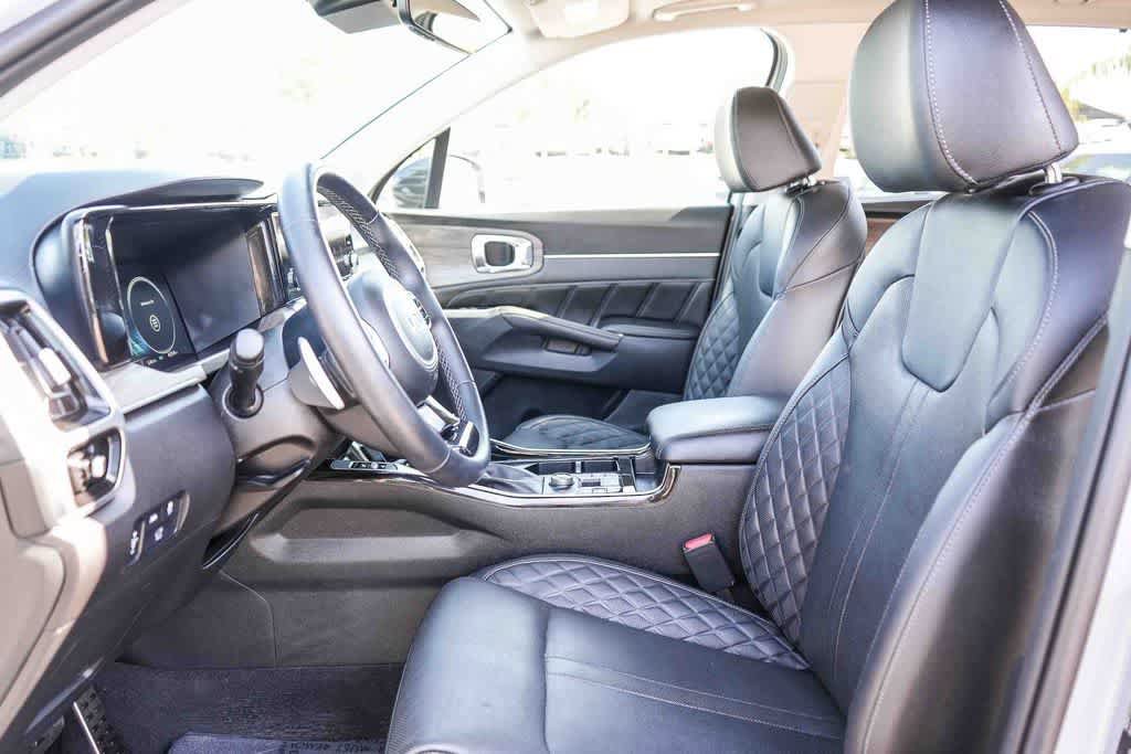 Certified 2023 Kia Sorento SX Prestige AWD/4WD image 17
