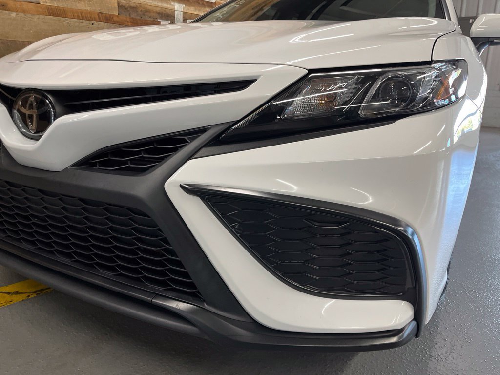 Used 2023 Toyota Camry SE w/ Audio Upgrade Package FWD image 10