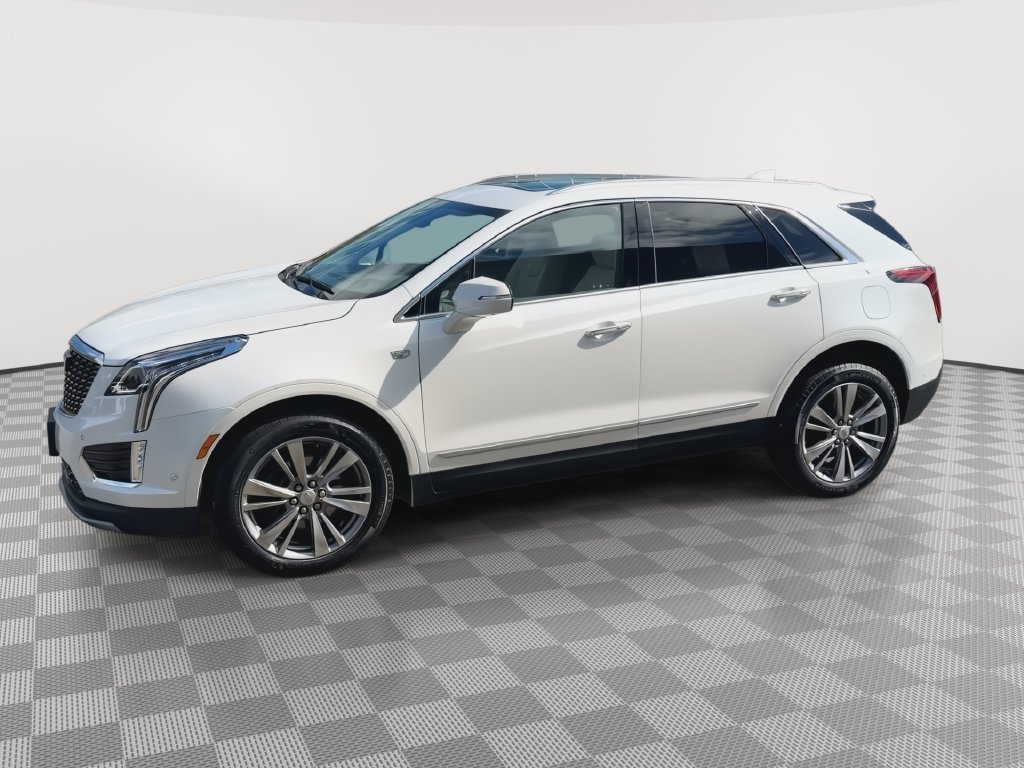 Used 2024 Cadillac XT5 Premium Luxury w/ Technology Package AWD/4WD image 5