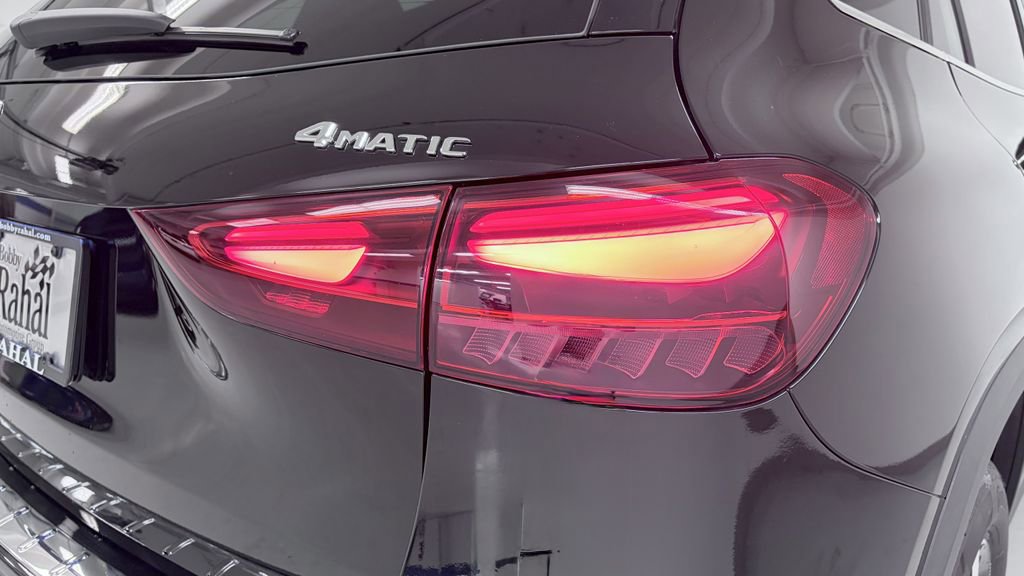 Certified 2025 Mercedes-Benz GLA 250 4MATIC image 9
