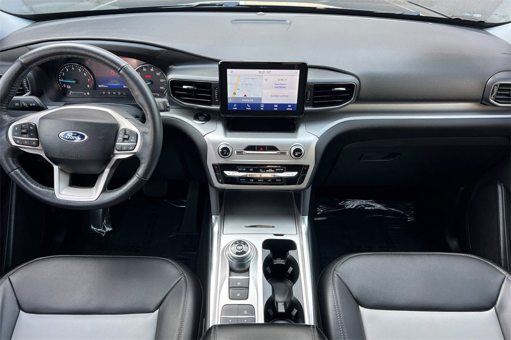 Used 2022 Ford Explorer XLT w/ Equipment Group 202A image 17