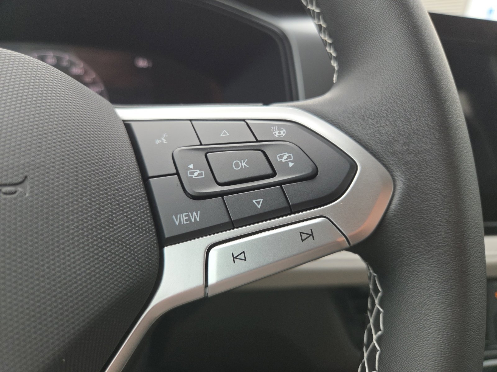 New 2027 Volkswagen Taos S FWD image 25
