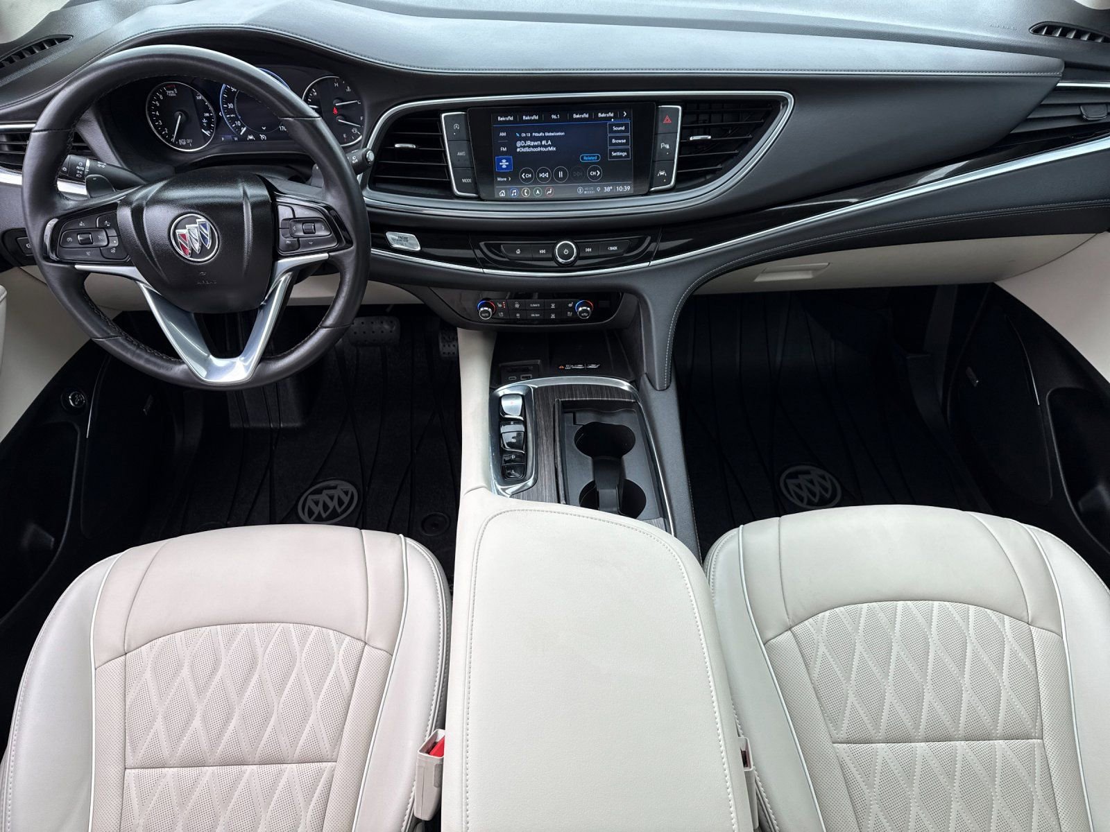 Used 2023 Buick Enclave Avenir w/ Avenir Technology Package image 14