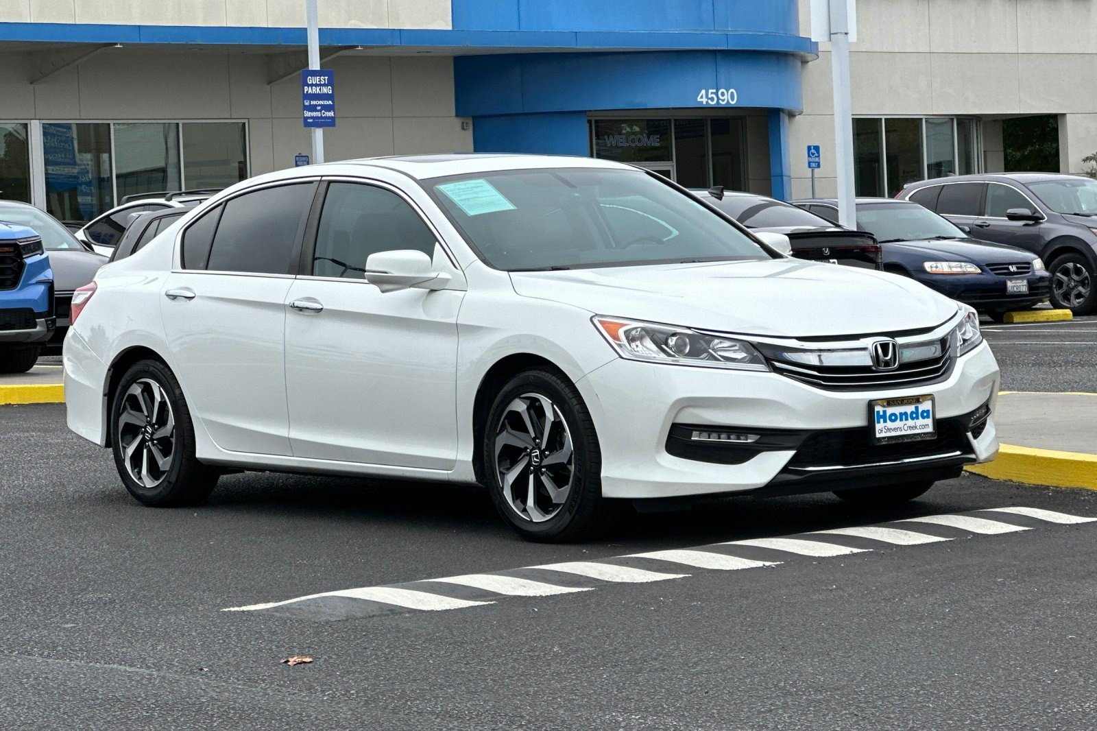Used 2017 Honda Accord EX-L image 7