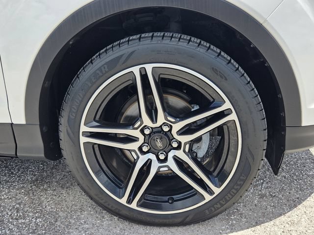 Certified 2019 Ford Escape SEL FWD image 11