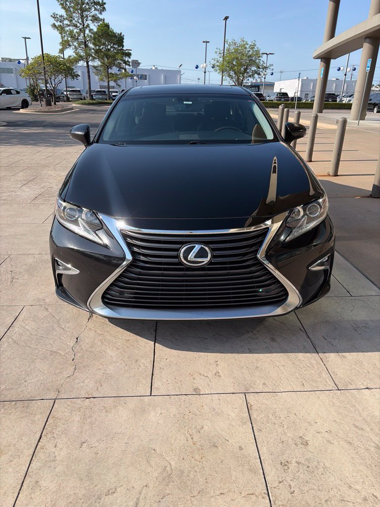 Used 2016 Lexus ES 350 w/ Navigation System Package FWD image 6