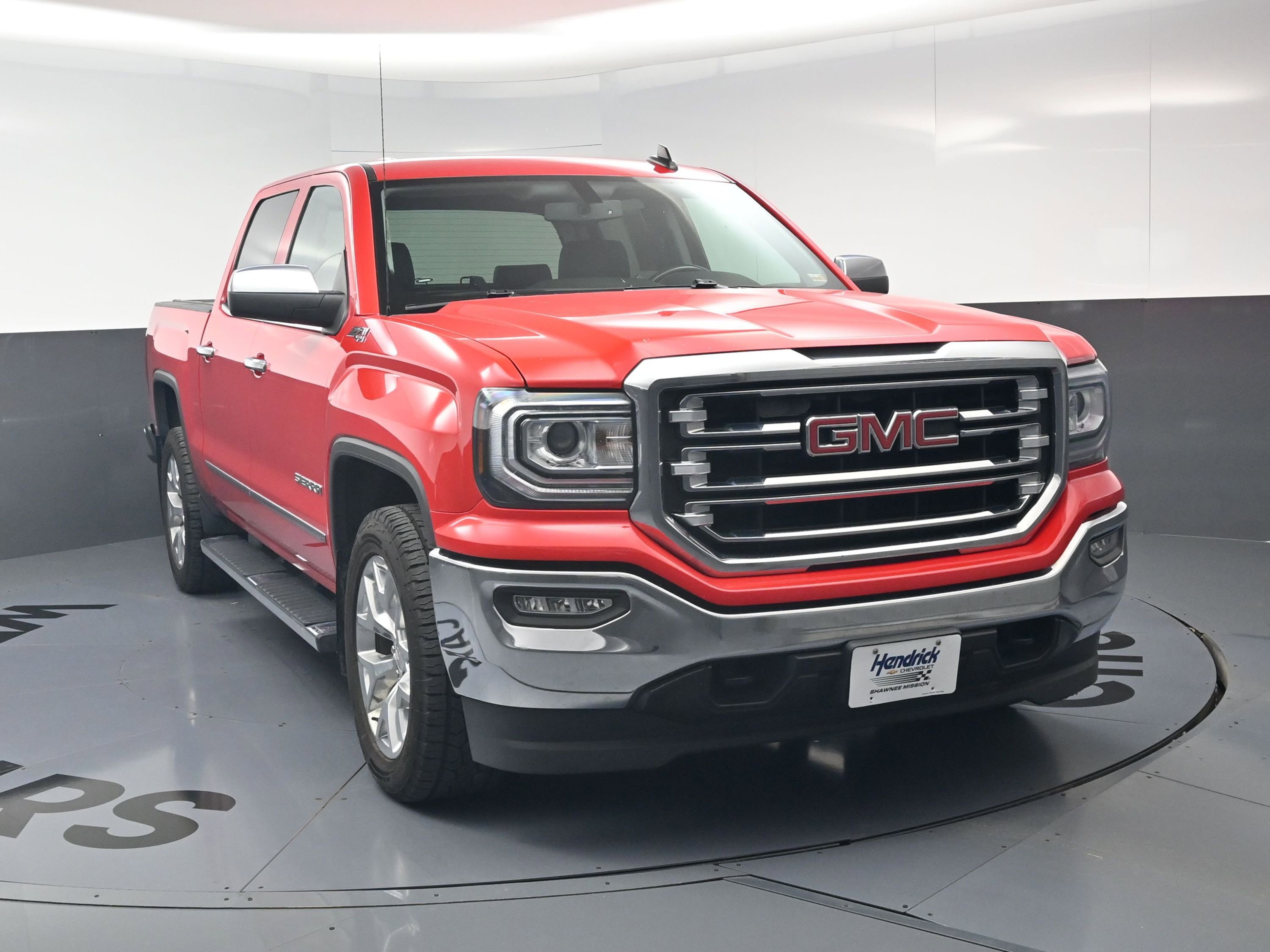 Used 2017 GMC Sierra 1500 SLT w/ SLT Premium Package AWD/4WD image 3
