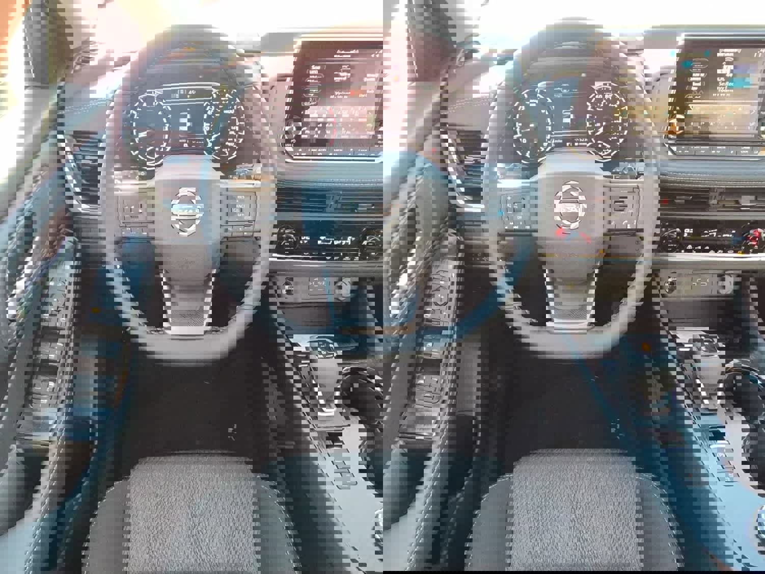 New 2026 Nissan Rogue SV w/ Cold Weather Package AWD/4WD image 8