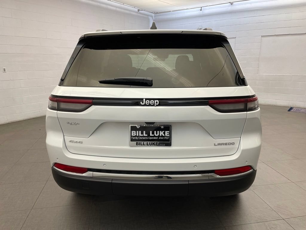 New 2026 Jeep Grand Cherokee Laredo X AWD/4WD image 4