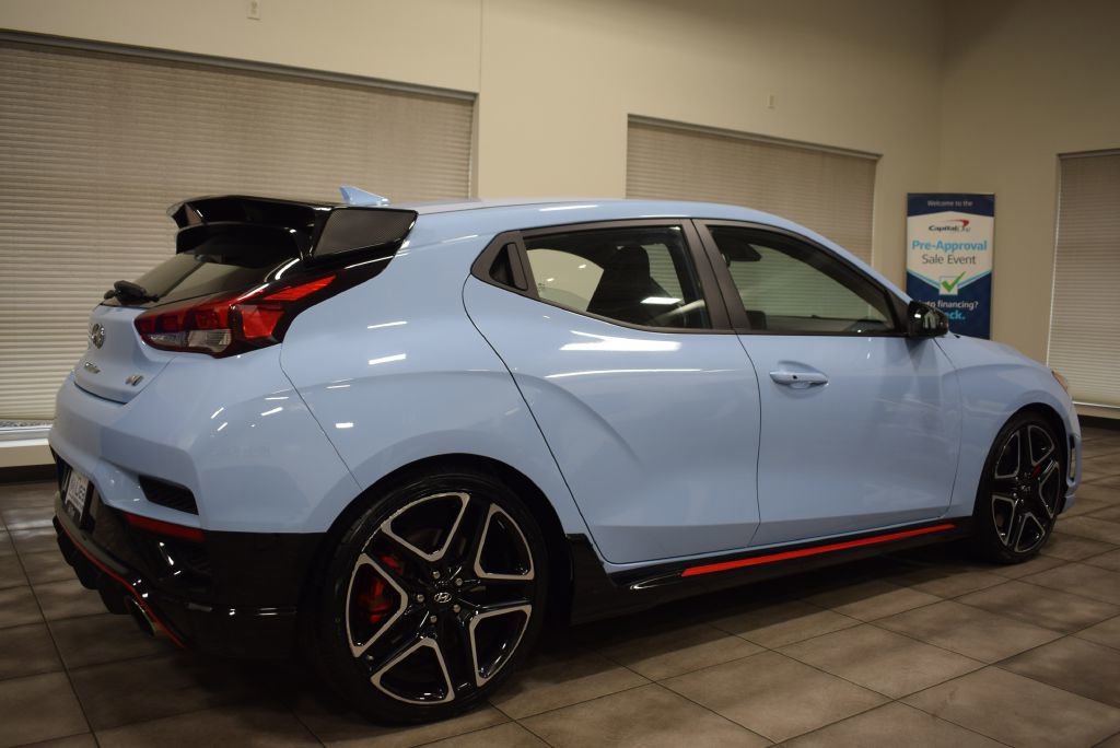 Used 2021 Hyundai Veloster N image 4