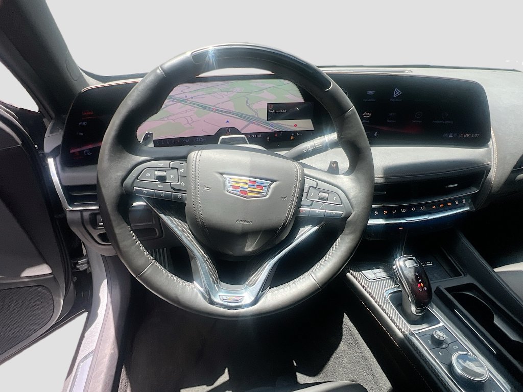 Used 2025 Cadillac CT5 V w/ Technology Package RWD image 11