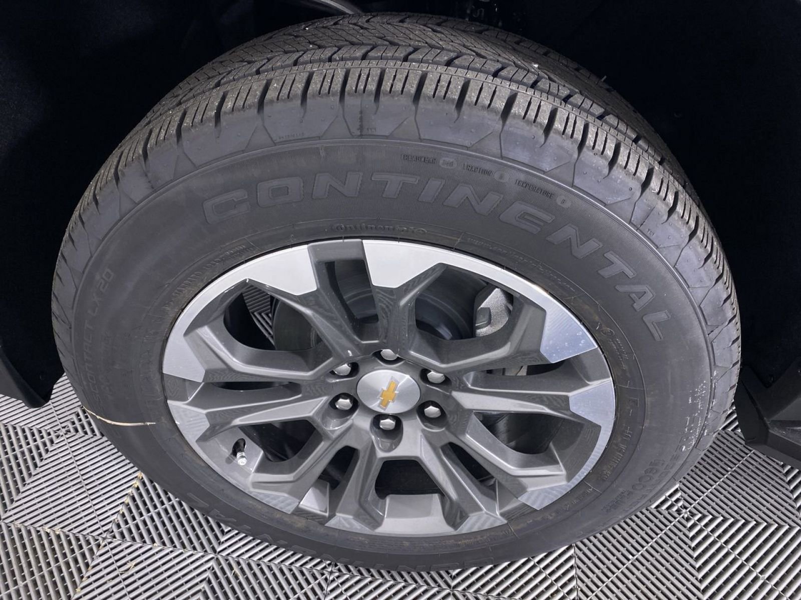 New 2026 Chevrolet Tahoe LT w/ Comfort Package AWD/4WD image 15