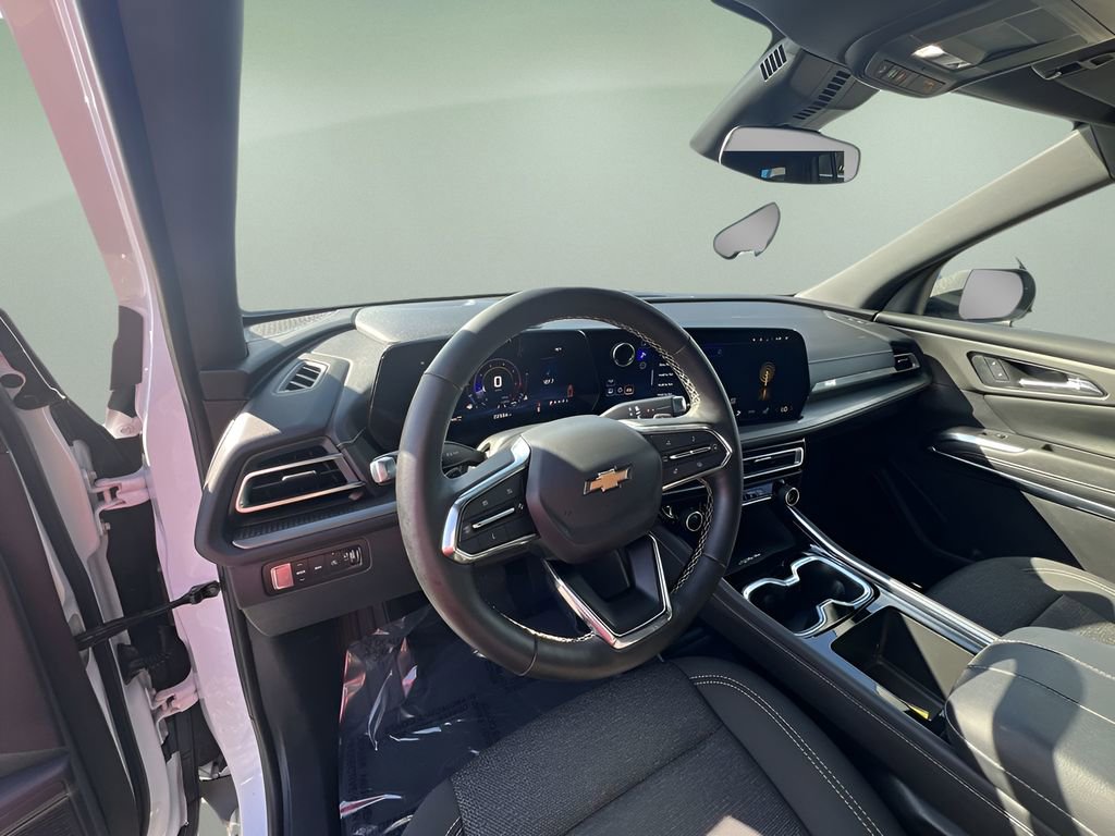 Certified 2025 Chevrolet Traverse LT image 10