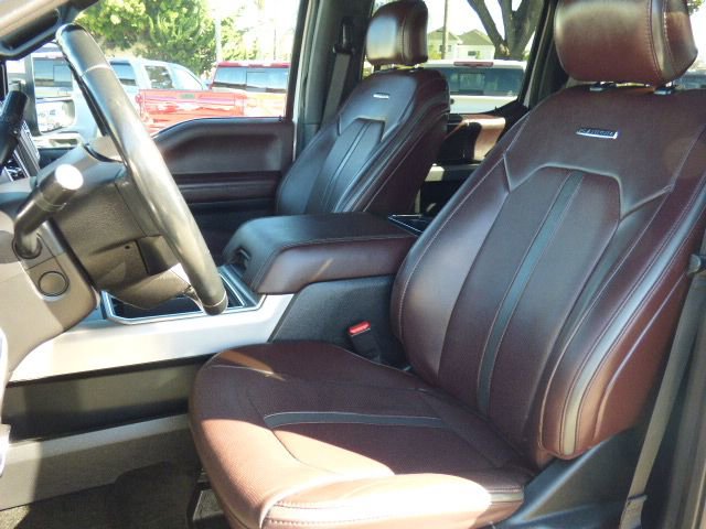 Used 2017 Ford F350 Platinum w/ Platinum Ultimate Package AWD/4WD image 28