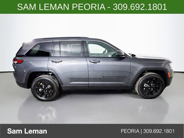 New 2026 Jeep Grand Cherokee Altitude image 8