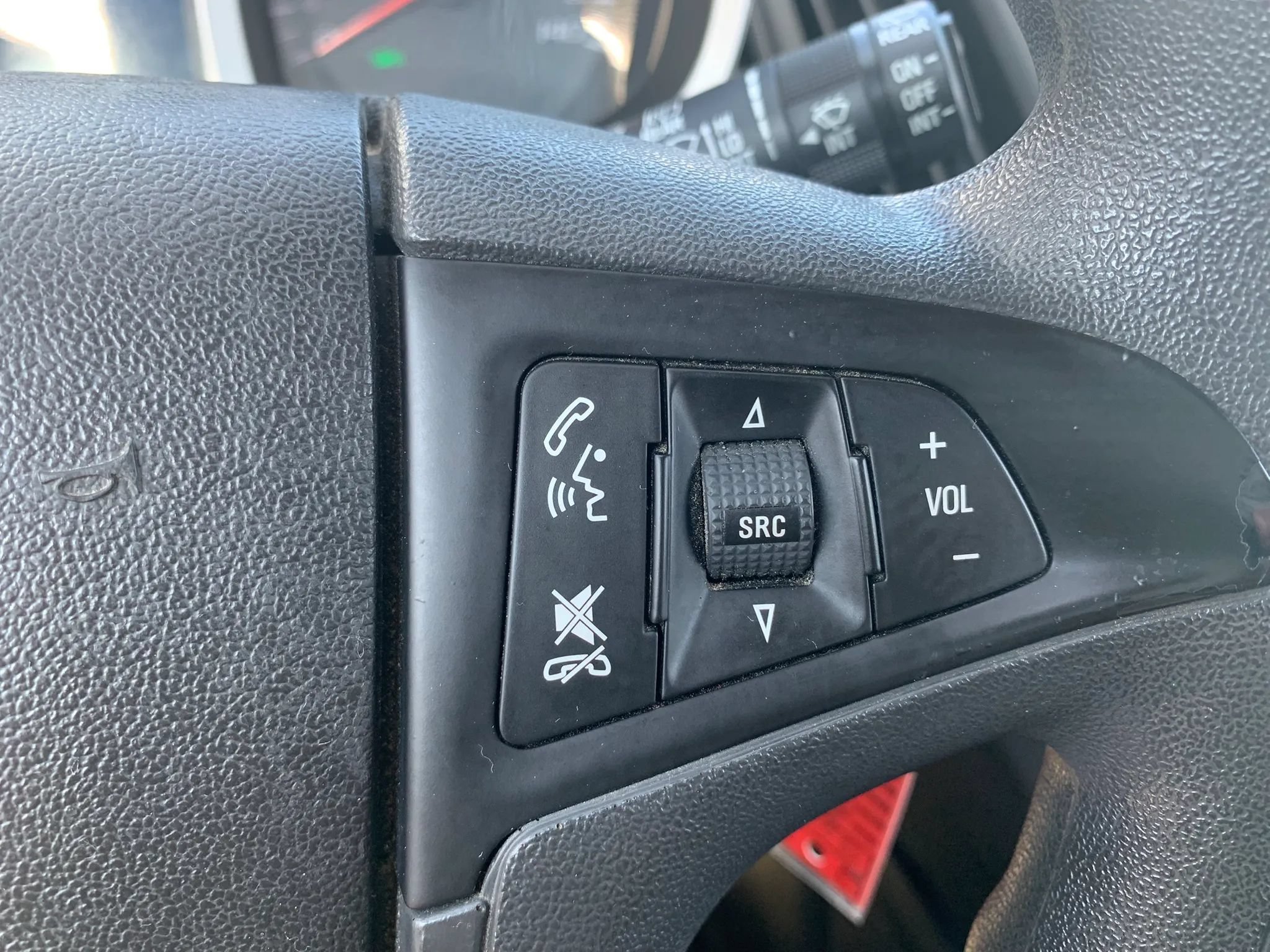 Used 2017 Chevrolet Equinox LS AWD/4WD image 13