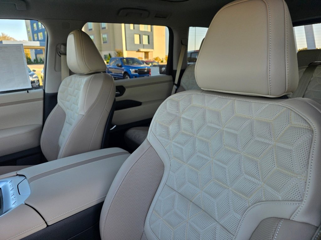 New 2026 Nissan Armada Platinum image 11