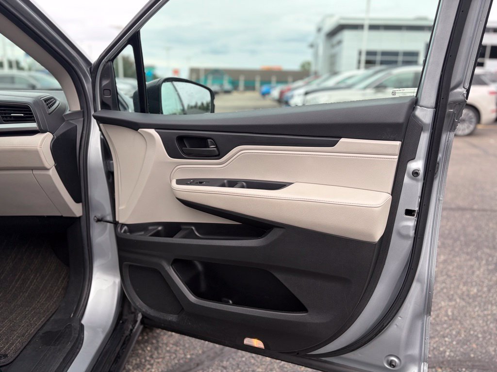 Used 2025 Honda Odyssey EX-L image 19