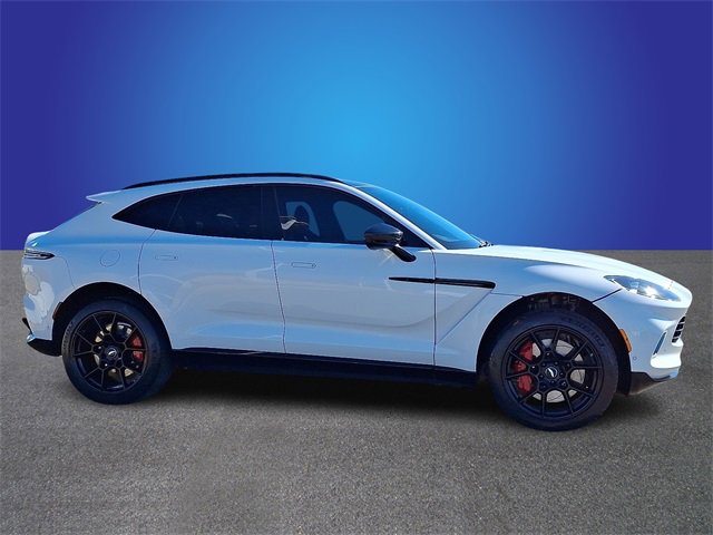 Used 2021 Aston Martin DBX image 4