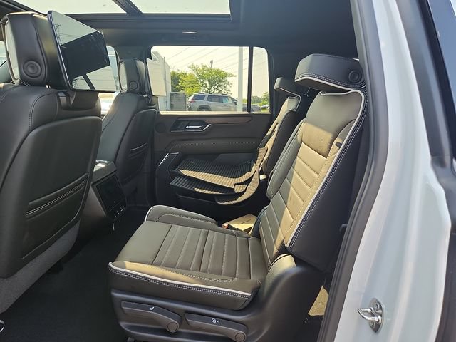 New 2026 GMC Yukon XL Denali Ultimate AWD/4WD image 6