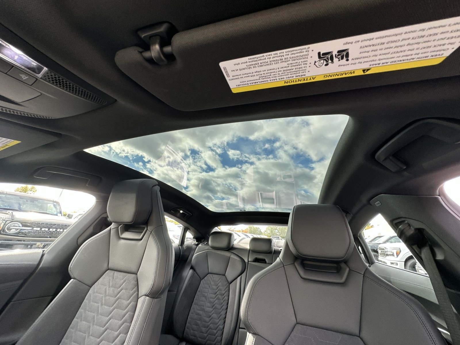 Used 2023 Audi e-tron GT Premium Plus AWD/4WD image 25