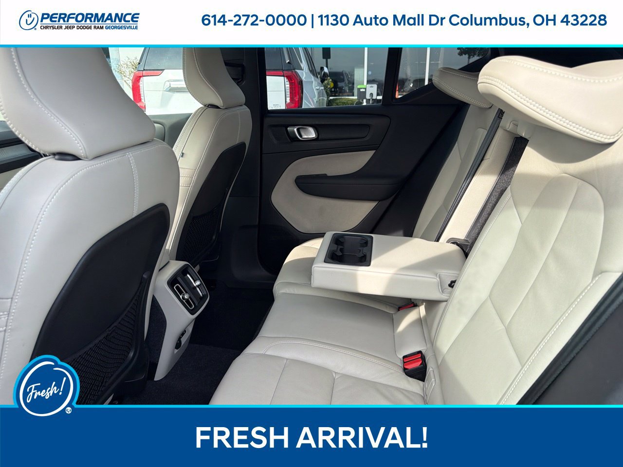 Used 2023 Volvo XC40 B5 Plus AWD/4WD image 21