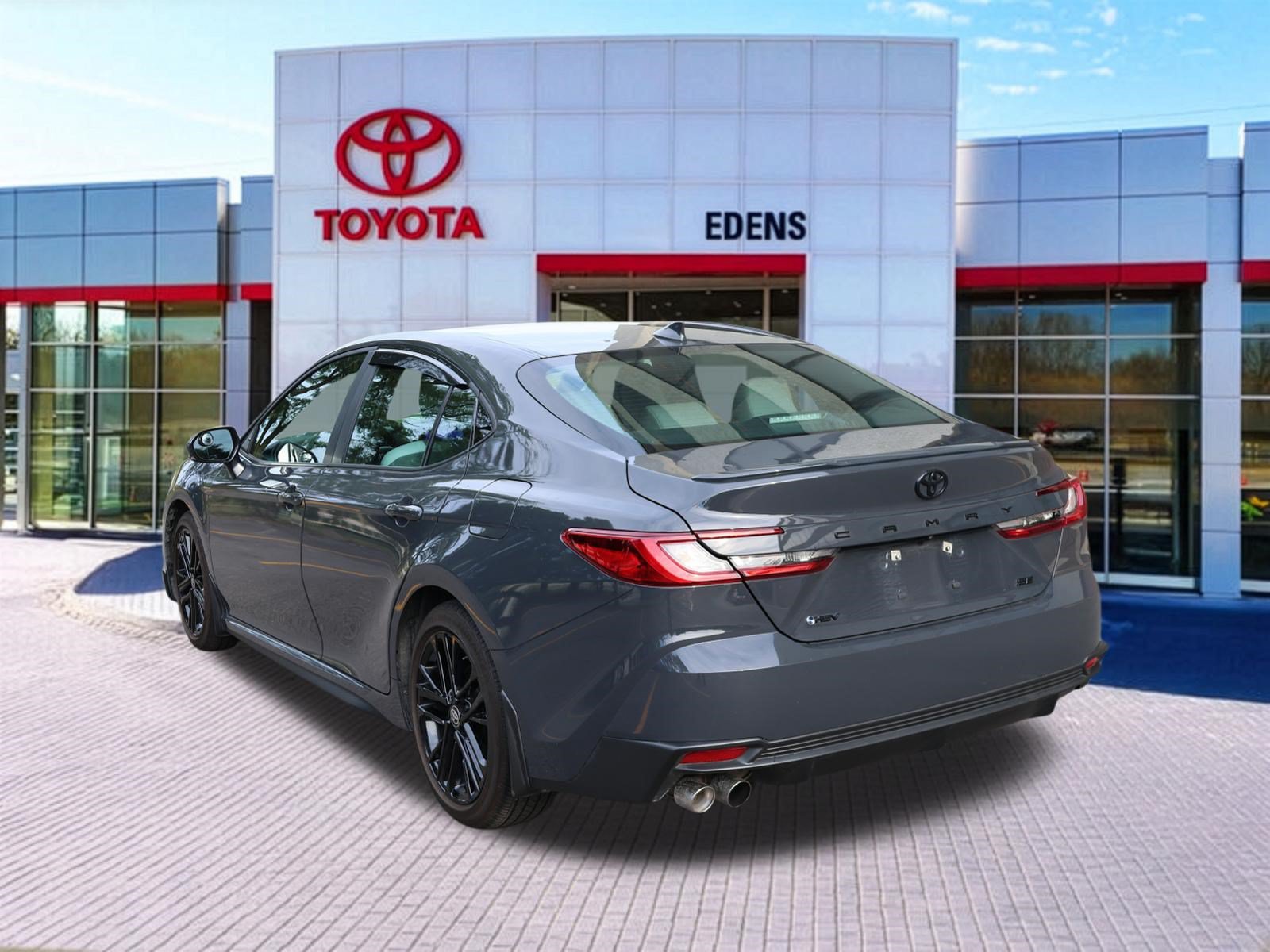 Certified 2025 Toyota Camry SE FWD image 7