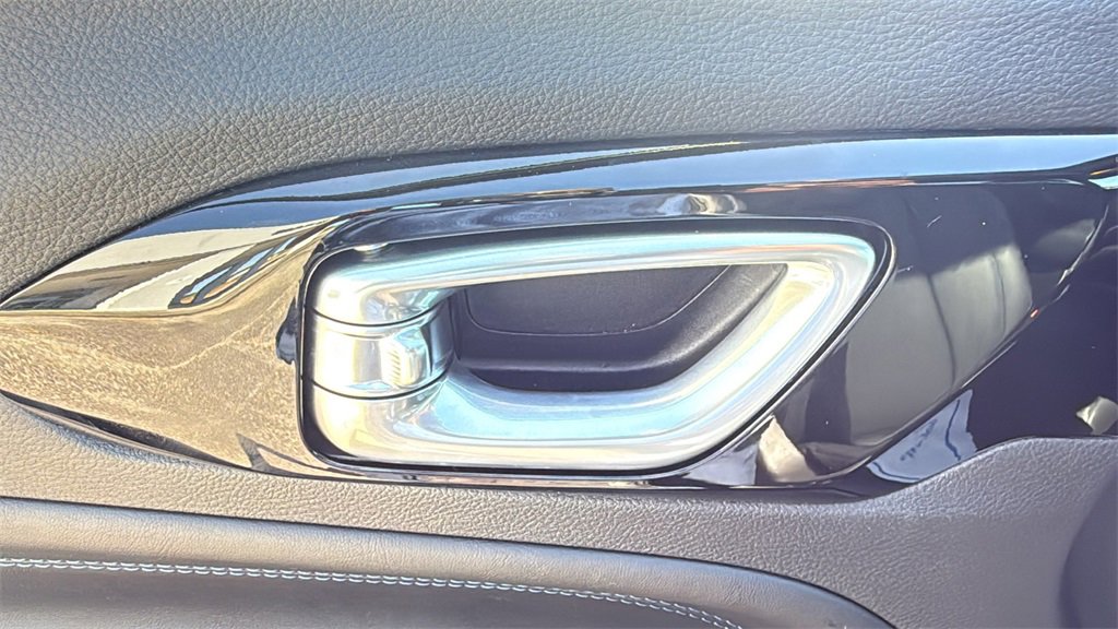 New 2026 Jeep Compass Limited image 18