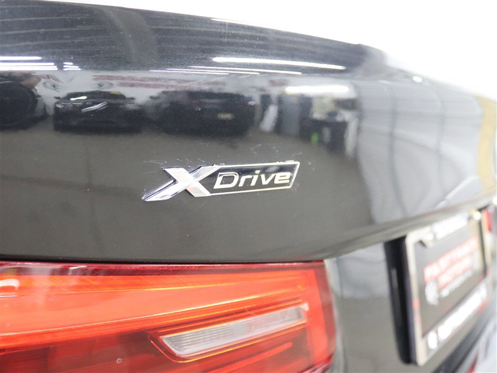 Used 2018 BMW 540i xDrive image 9