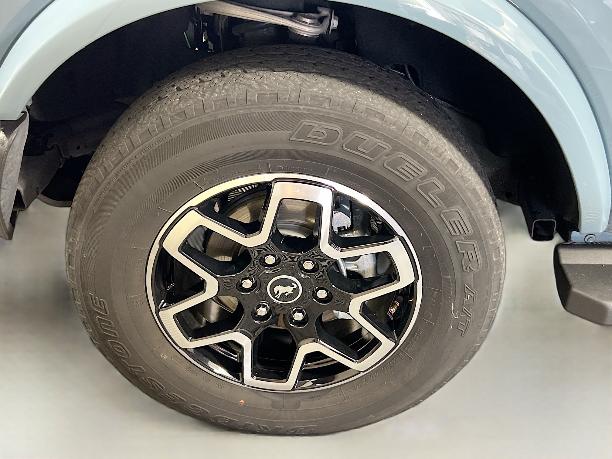 Used 2021 Ford Bronco Outer Banks AWD/4WD image 13