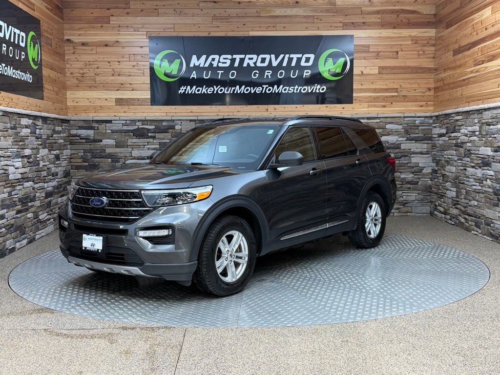 Used 2020 Ford Explorer XLT w/ Equipment Group 202A image 5
