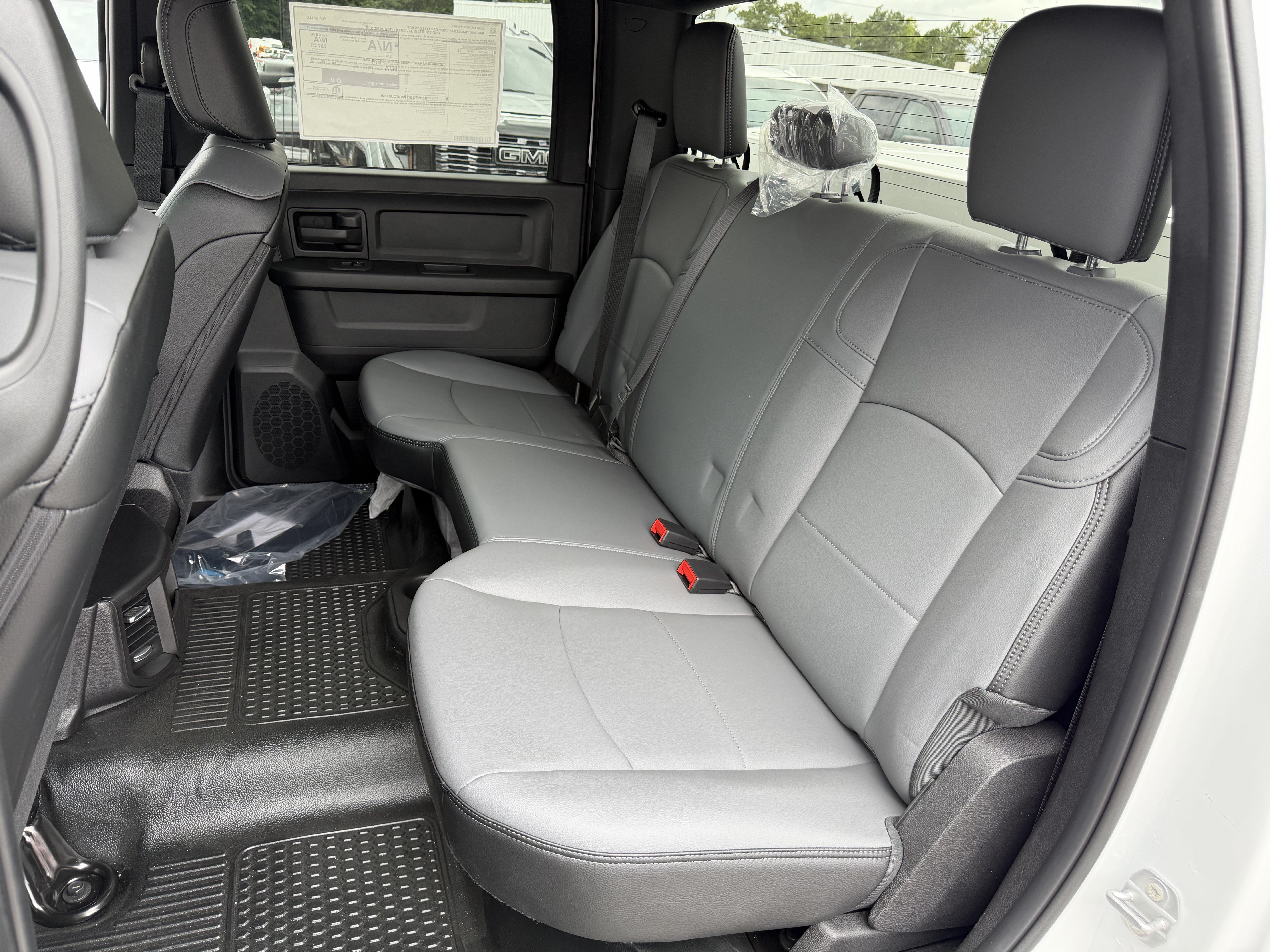 New 2026 RAM 2500 Tradesman w/ Chrome Appearance Group AWD/4WD image 31